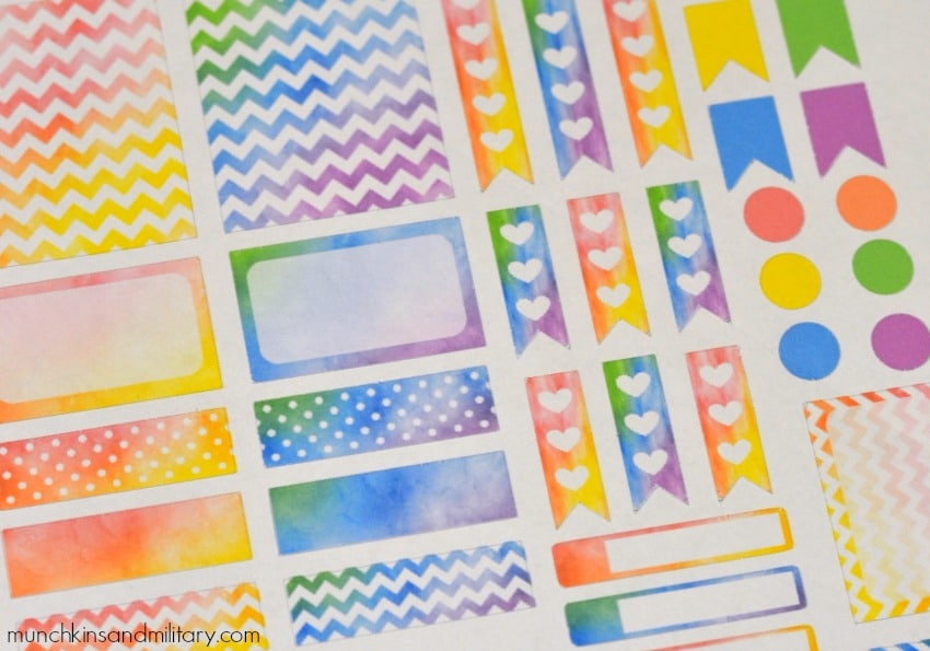Free printable set of watercolor stickers for your Erin Condren Life Planner!