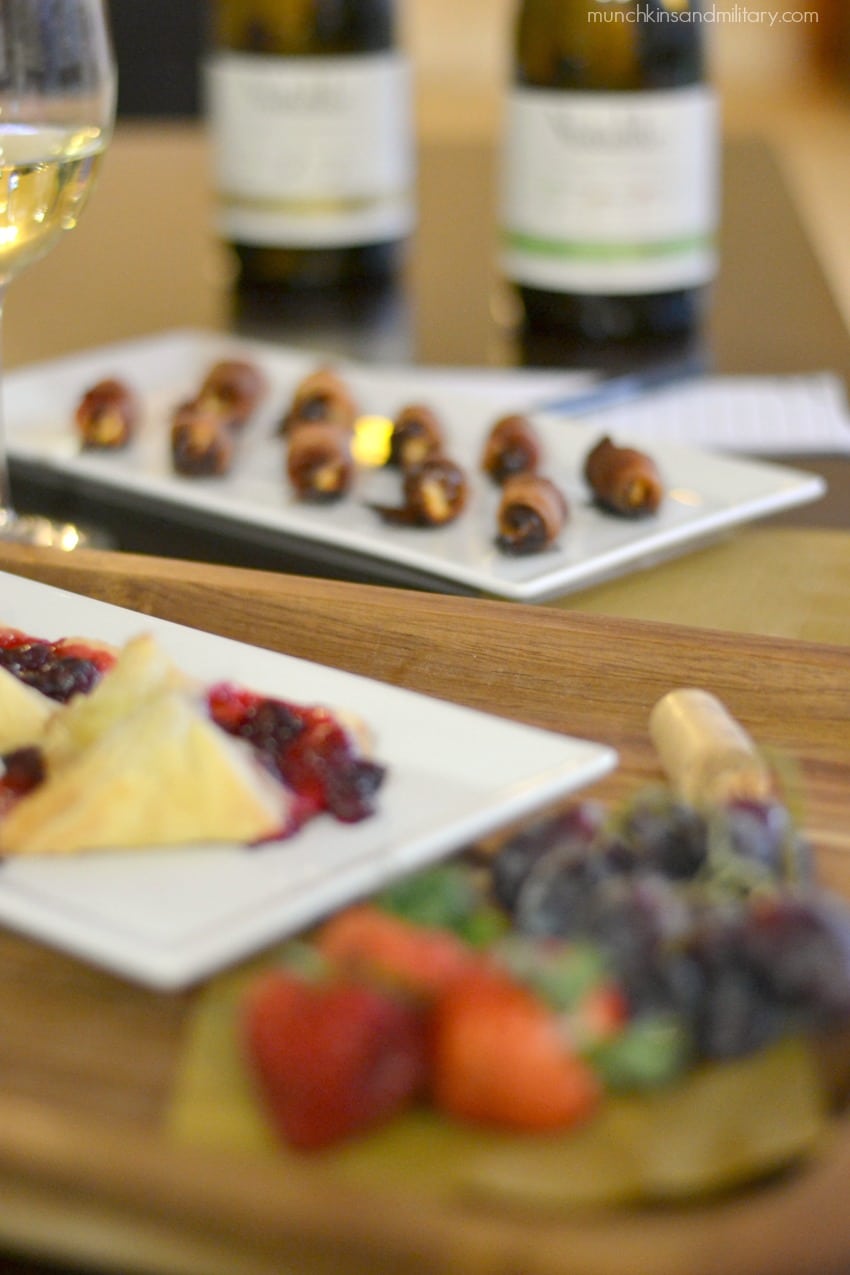 Wine night appetizers for perfect wine night - goat cheese and bacon dates, cranberry tarts, fresh fruit